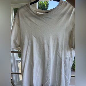 JOHN ELLIOTT TEE SIZE L/3